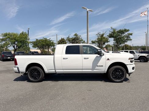 New 2026 RAM 2500 Limited AWD/4WD image 2