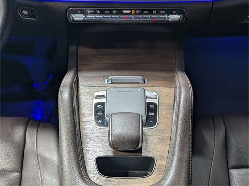 Used 2020 Mercedes-Benz GLE 350 w/ 3rd Row Seat Package image 12