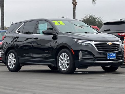 Used 2022 Chevrolet Equinox LT image 2