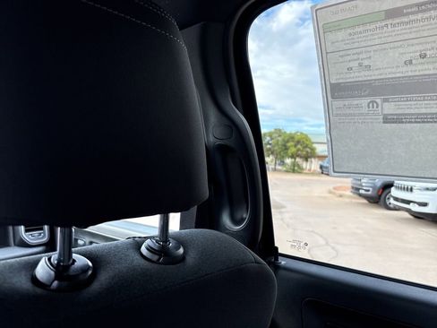 New 2026 RAM 2500 Tradesman AWD/4WD image 40