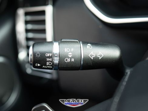 Used 2018 Land Rover Range Rover Long Wheelbase Supercharged image 30