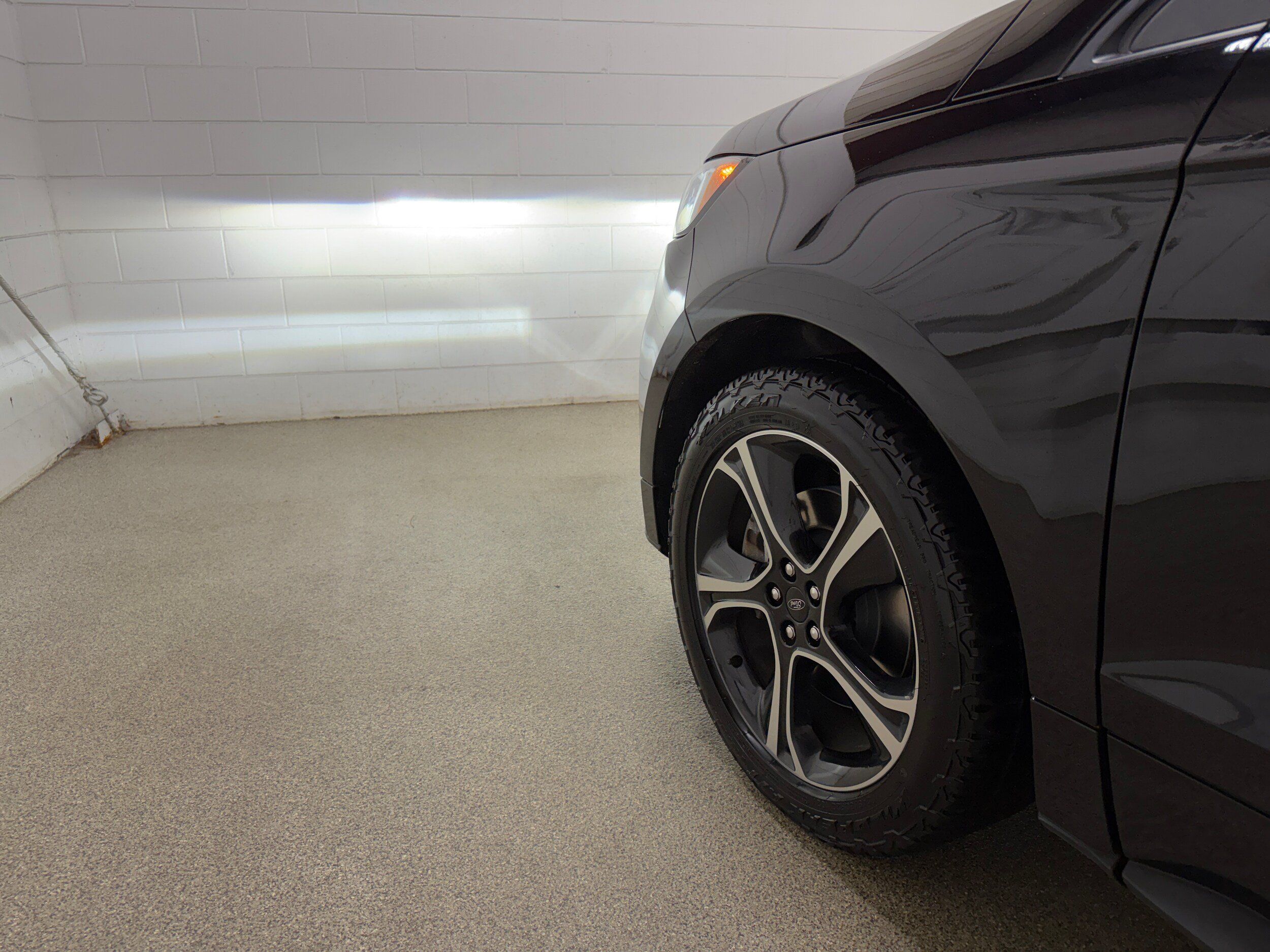 Certified 2020 Ford Edge ST w/ Cold Weather Package AWD/4WD image 38