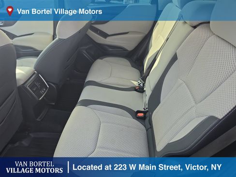Used 2019 Subaru Forester Premium AWD/4WD image 27