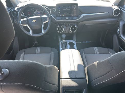Used 2025 Chevrolet Blazer LT image 22