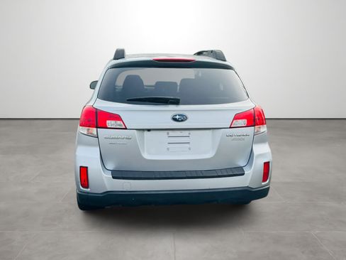 Used 2013 Subaru Outback 2.5i Premium AWD/4WD image 4
