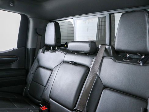 Used 2024 Chevrolet Silverado 1500 LT Trail Boss w/ LT Trail Boss Premium Package AWD/4WD image 28