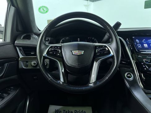 Used 2016 Cadillac Escalade Platinum AWD/4WD image 19
