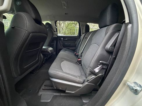 Used 2014 Chevrolet Traverse LT FWD image 22
