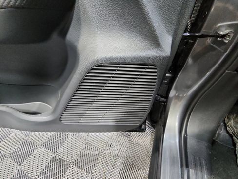 New 2026 Nissan Kicks SR FWD image 27