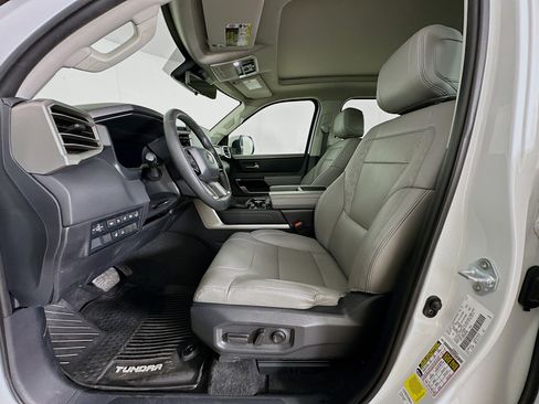 Used 2024 Toyota Tundra Limited image 13