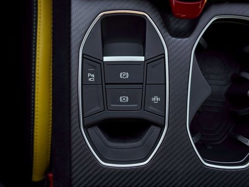 Used 2024 Lamborghini Urus Performante image 69