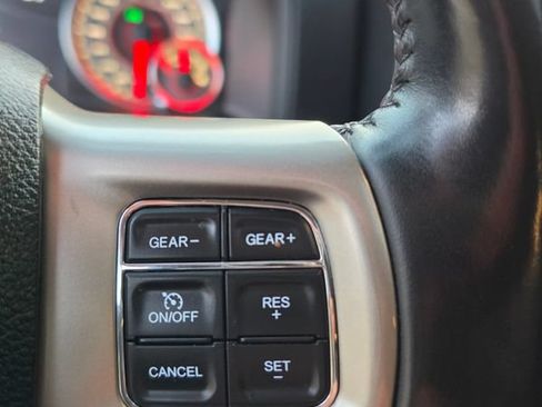 Used 2018 RAM 1500 Laramie w/ Convenience Group AWD/4WD image 12