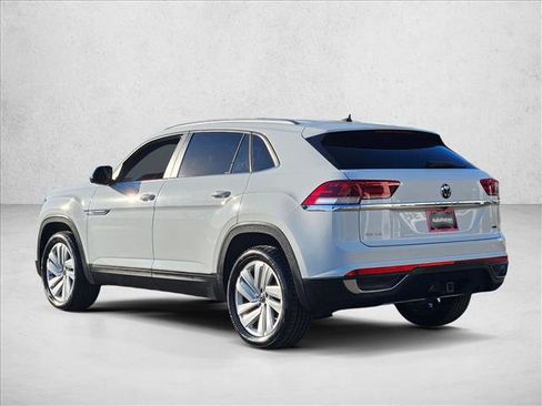 Used 2020 Volkswagen Atlas Cross Sport SE w/ Towing Package AWD/4WD image 8