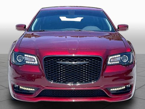 Used 2023 Chrysler 300 Touring L RWD image 4