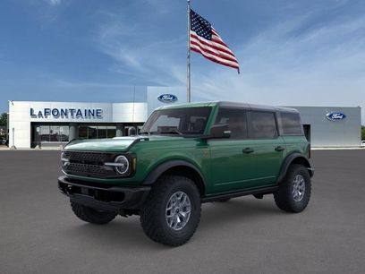New 2025 Ford Bronco Badlands w/ Black Appearance Package