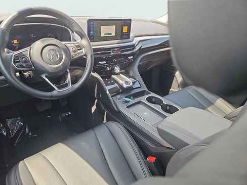 Used 2025 Acura MDX SH-AWD image 11