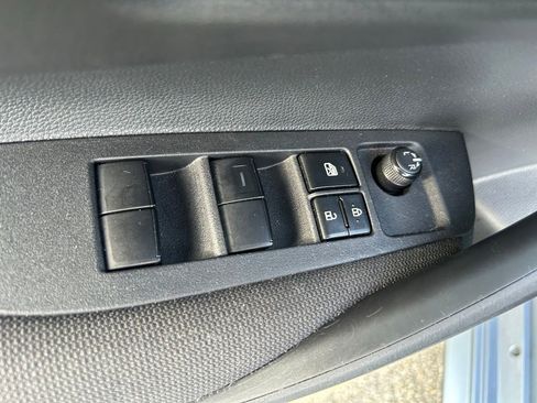 Used 2025 Toyota Corolla LE FWD image 17