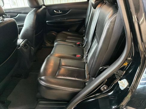 Used 2018 Nissan Rogue SL w/ Premium Package AWD/4WD image 13