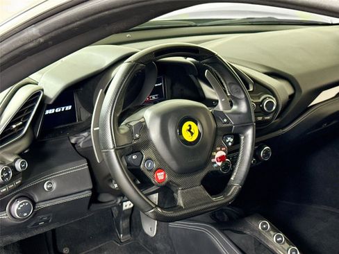 Used 2018 Ferrari 488 GTB image 15