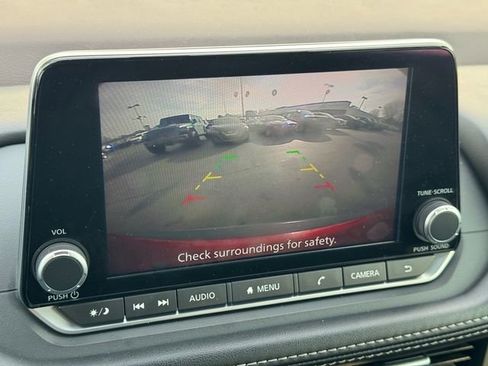 Certified 2023 Nissan Rogue S image 18