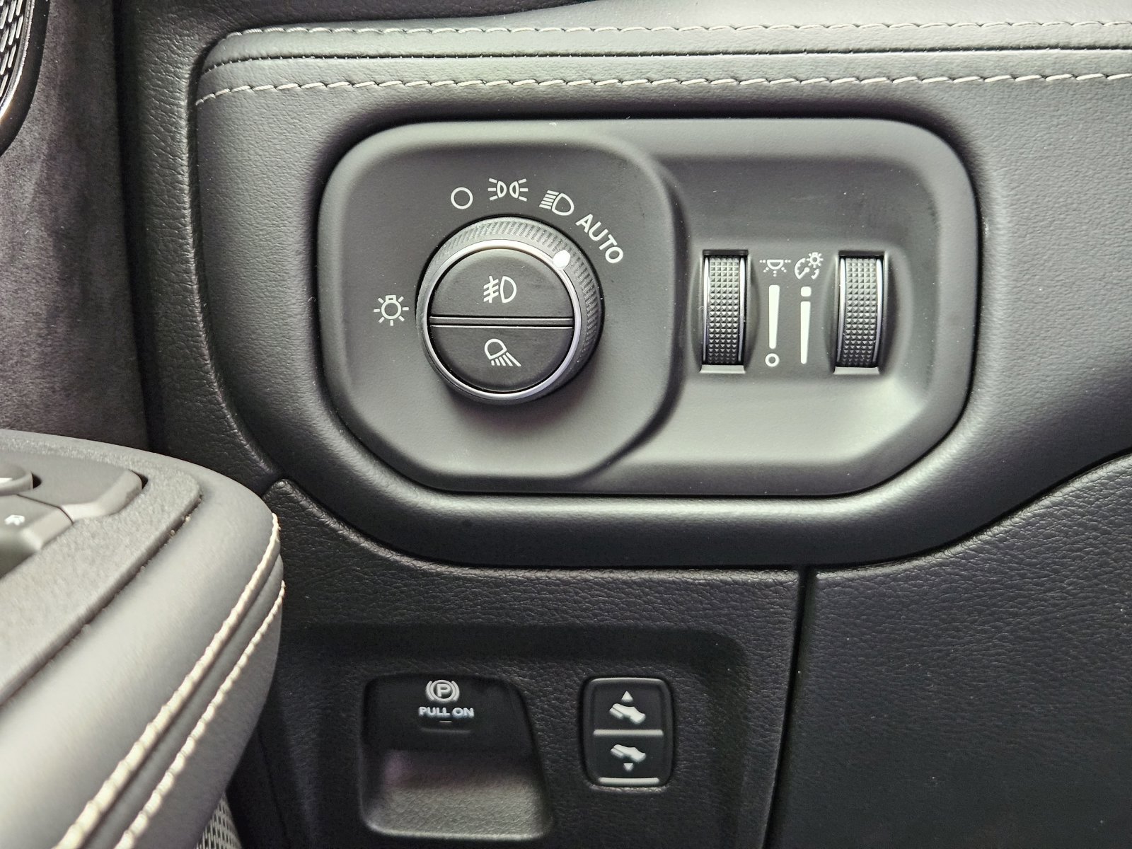 New 2026 RAM 1500 RHO w/ RHO Level 1 Equipment Group AWD/4WD image 25