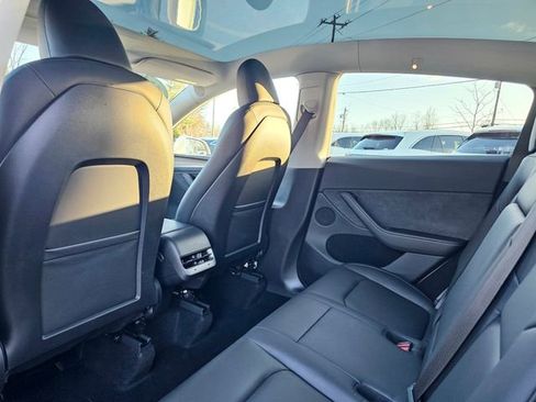 Used 2024 Tesla Model Y Long Range image 22