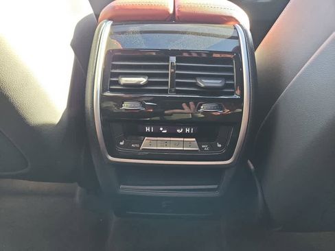 Used 2026 BMW X6 M60i image 26