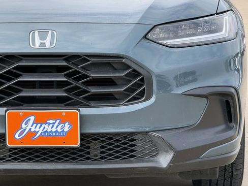 Used 2024 Honda HR-V Sport image 11