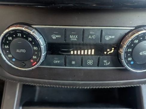 Used 2018 Mercedes-Benz GLE 350 4MATIC image 36