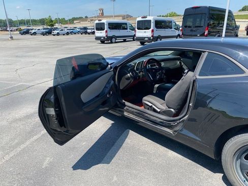 Used 2013 Chevrolet Camaro LS RWD image 10