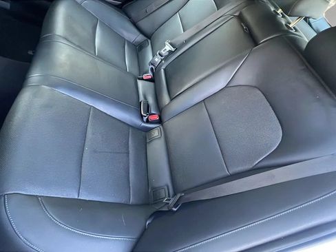 Used 2018 Kia Stinger RWD image 16