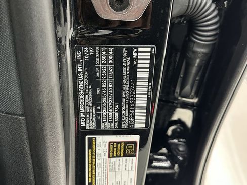 Used 2025 Mercedes-Benz GLS 450 4MATIC image 36