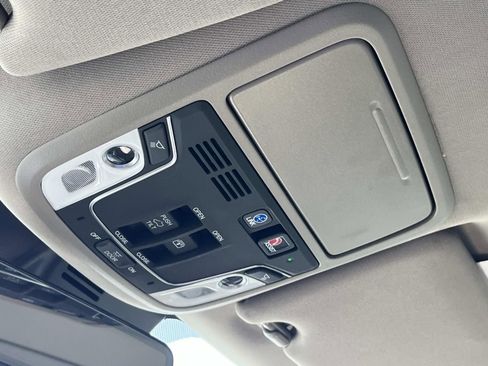 Used 2021 Honda Pilot Elite image 36