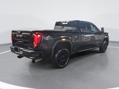 Used 2021 GMC Sierra 2500 Denali w/ Denali Black Diamond Edition