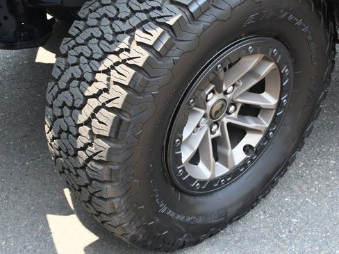 Used 2025 Jeep Wrangler Unlimited Rubicon 392 AWD/4WD image 11
