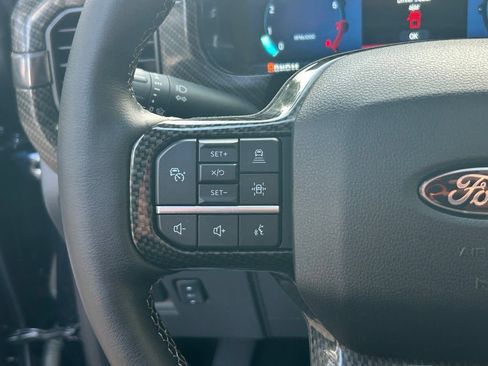 Used 2025 Ford F150 Lariat w/ Equipment Group 502A High AWD/4WD image 41