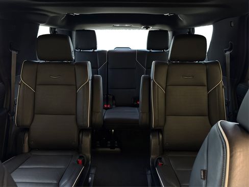 Used 2023 Cadillac Escalade Sport image 18