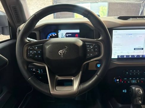 Used 2024 Ford Bronco Wildtrak AWD/4WD image 18