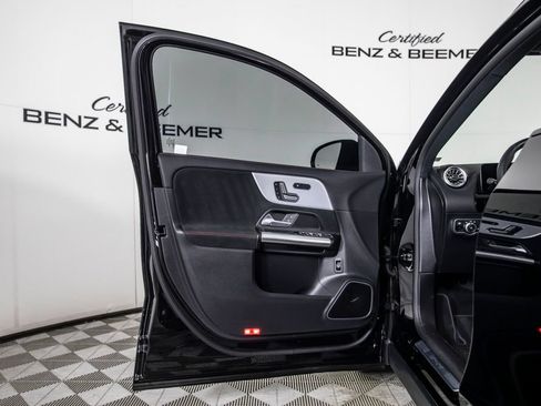 Used 2025 Mercedes-Benz GLA 35 AMG 4MATIC image 17