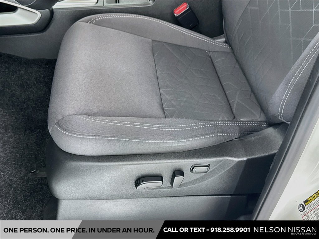 Certified 2025 Nissan Frontier SV w/ SV Convenience Package AWD/4WD image 19