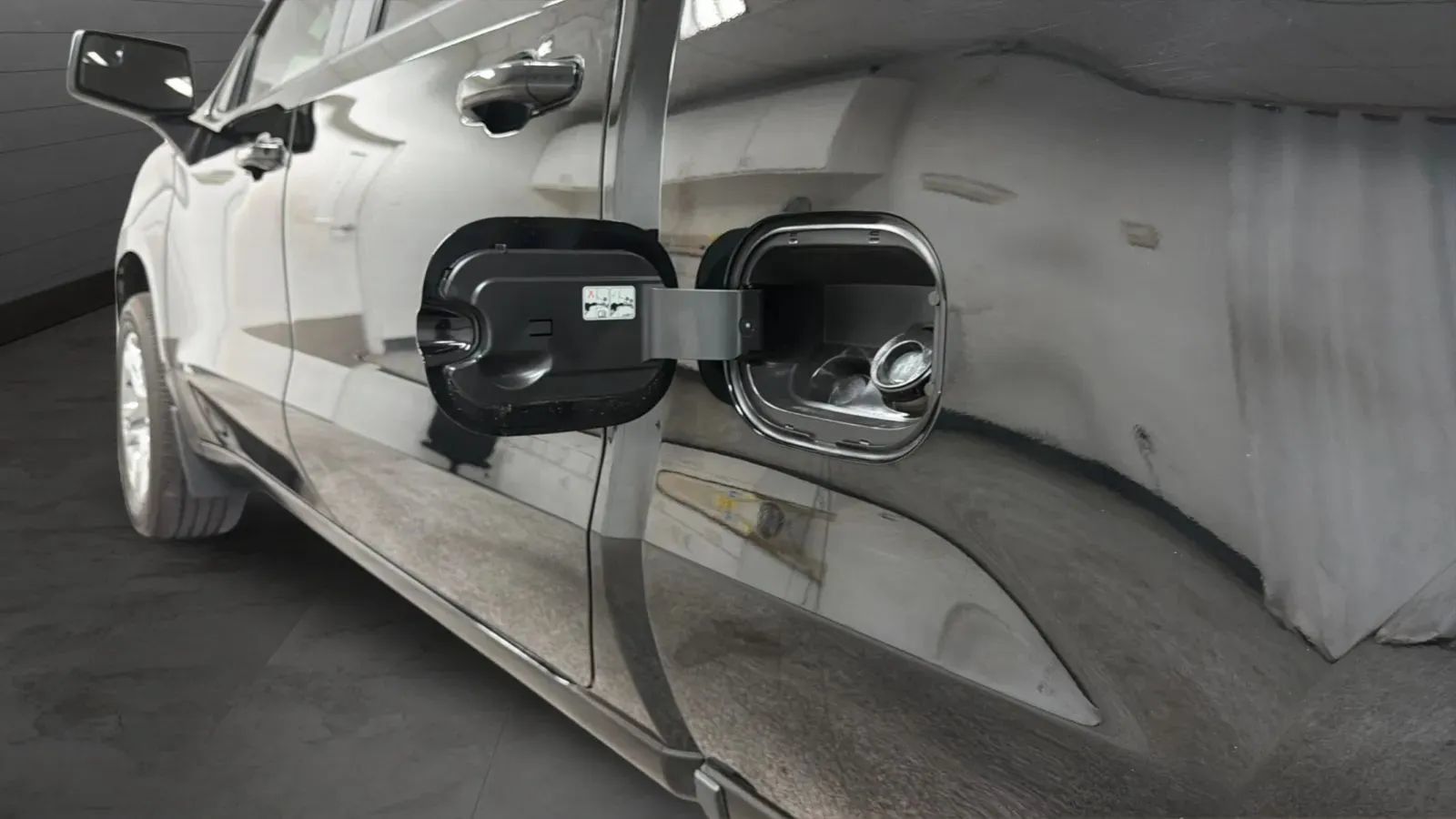 Used 2022 Chevrolet Silverado 1500 LT RWD image 25