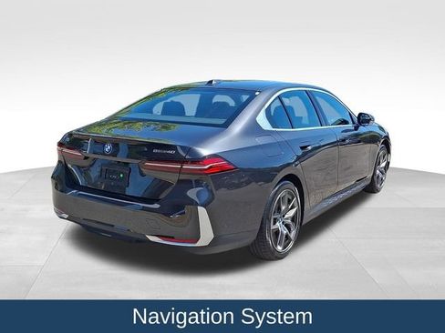 Used 2025 BMW i5 eDrive40i RWD image 7