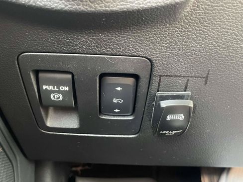 Used 2018 Ford F150 XLT w/ Equipment Group 302A Luxury AWD/4WD image 24