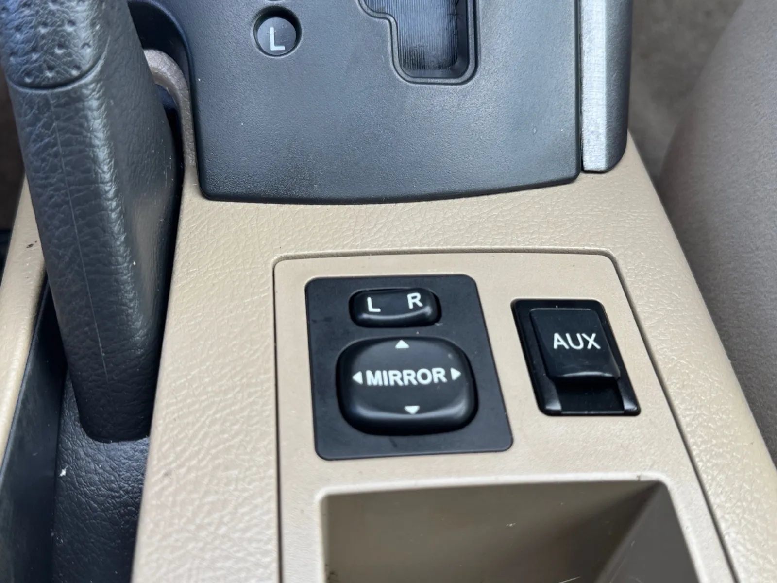 Used 2011 Toyota RAV4 4WD w/ Base L4 Extra Value Pkg image 25