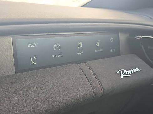 Used 2021 Ferrari Roma image 17