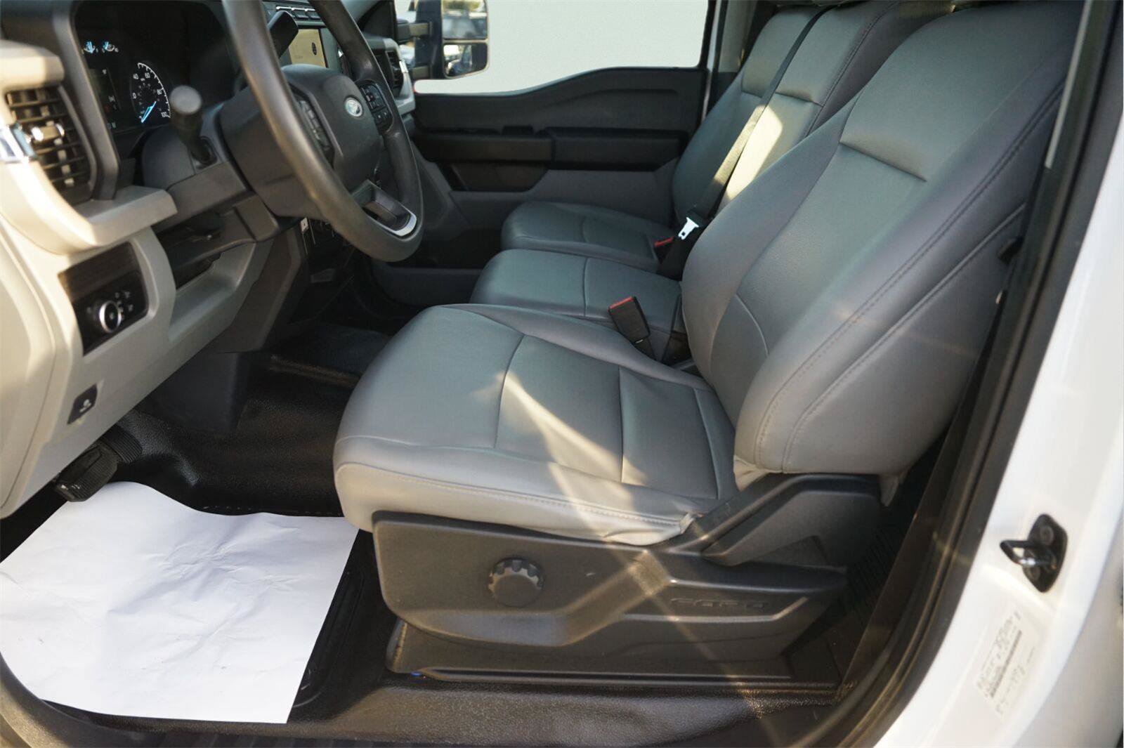 Used 2024 Ford F350 XL w/ XL Chrome Package RWD image 9