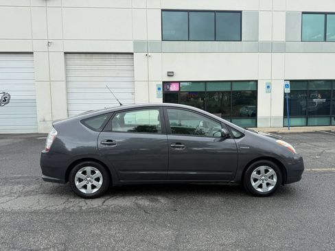 Used 2009 Toyota Prius FWD image 3