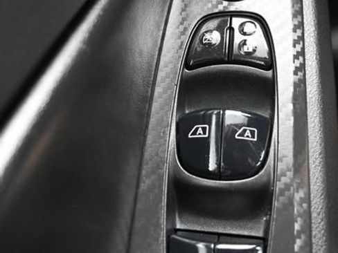 Used 2025 Nissan Altima 2.5 SV FWD image 23
