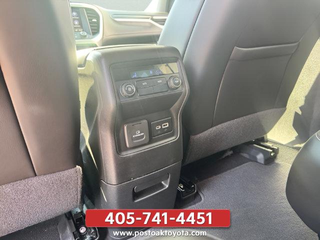 Used 2021 GMC Acadia SLT FWD image 16