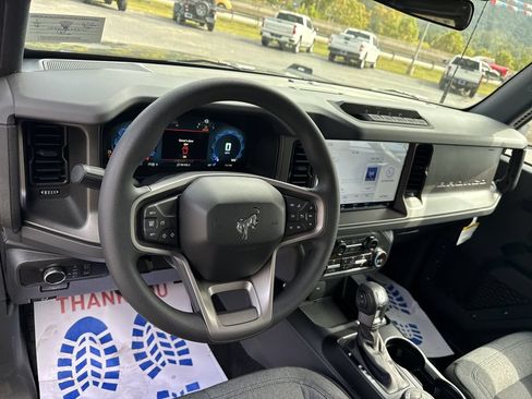 New 2025 Ford Bronco 2-Door w/ Sasquatch Package AWD/4WD image 15
